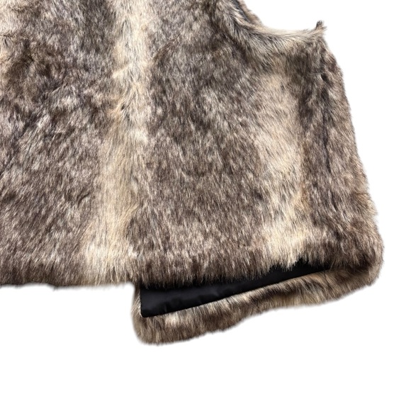 Mossimo Women’s Large Brown Fuzzy Faux Fur Leather Neckline Open Vest #259121669 - Picture 13 of 16